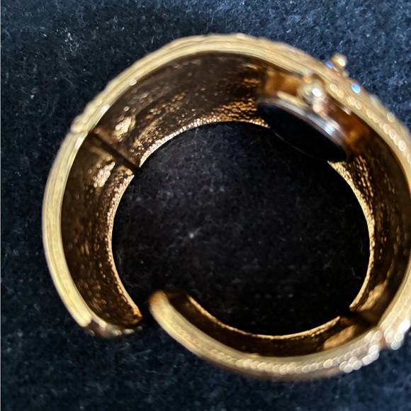 Victoria Weik Gold tone cuff watch with Crystal pave accents - Picture 5 of 6